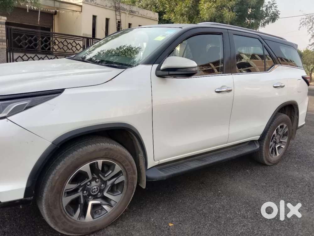 Toyota Fortuner Legender, 2021, Diesel