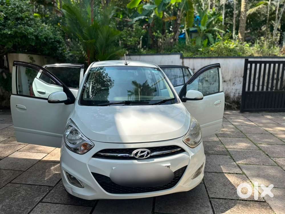 Hyundai I10 Sportz Petrol Manual 2012