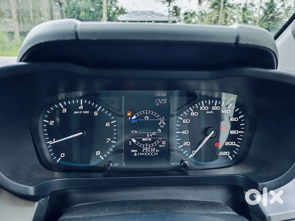 Tata Altroz 1.2 Xe 2021