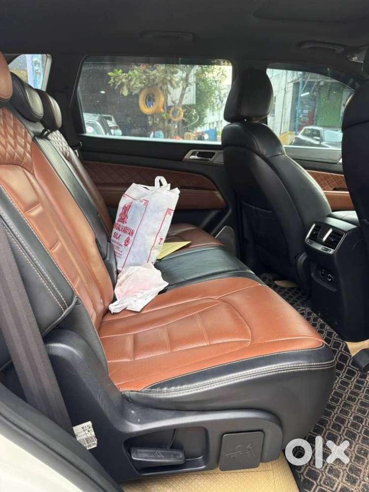 Mahindra Alturas G4 4x4 At, 2019, Diesel