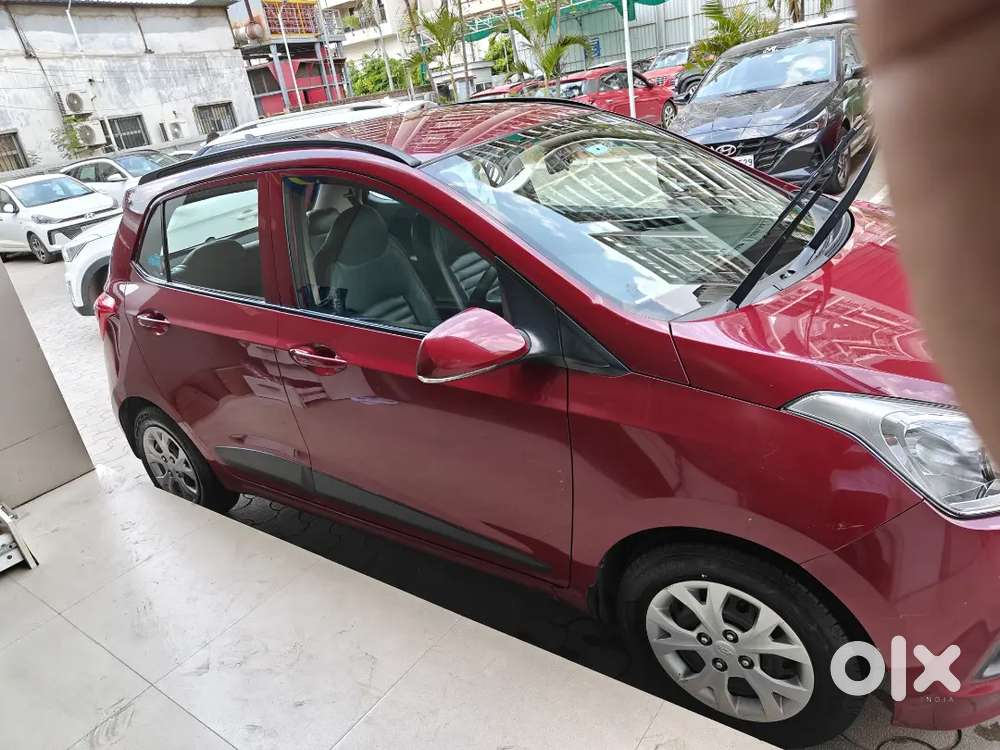 Hyundai Grand I10 Sports -showroom Track