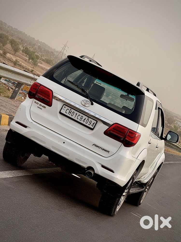 Toyota Fortuner 3.0 4x4 Manual, 2011, Diesel