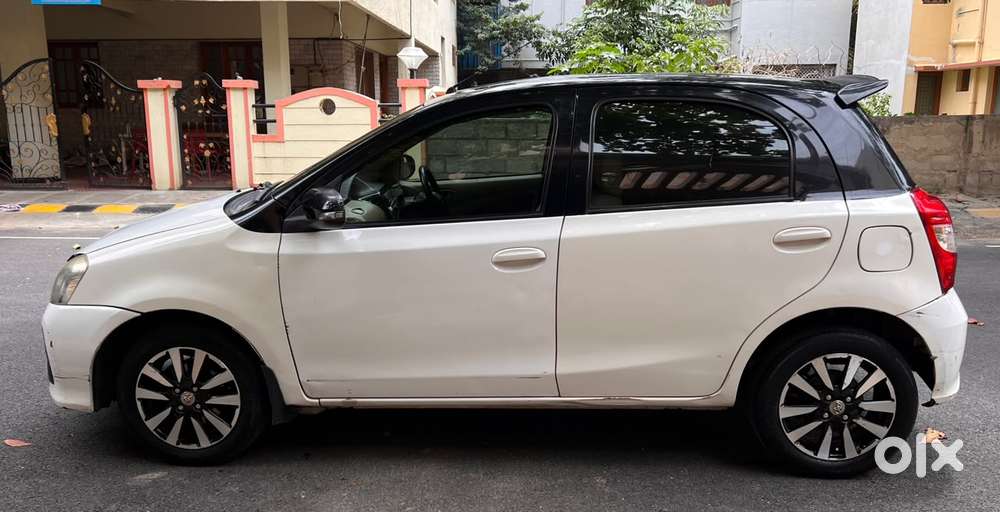 Toyota Etios Liva Vx, 2017, Petrol