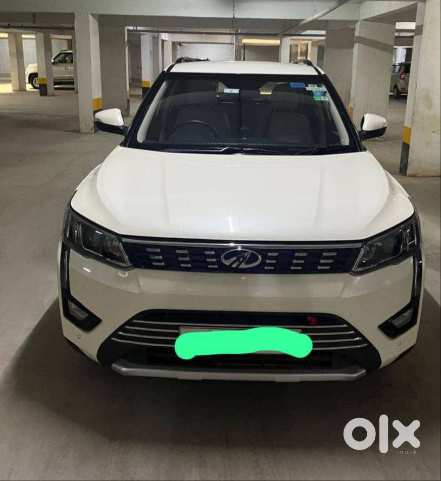 For Sale – Mahindra Xuv300 W8(o) Petrol Manual  2022