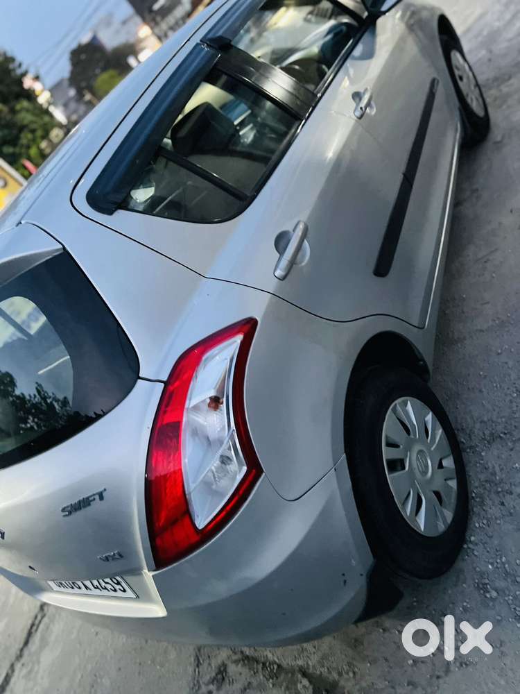 Maruti Suzuki Swift Vxi Optional, 2012, Petrol