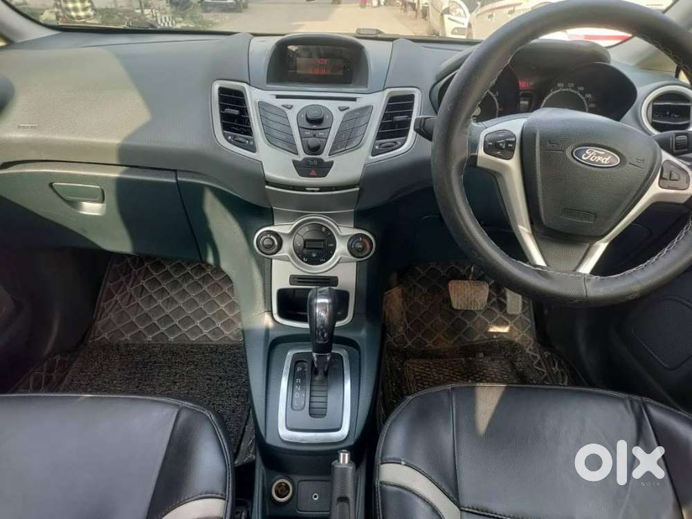 Ford Fiesta 1.5 Trend Petrol At, 2012, Petrol