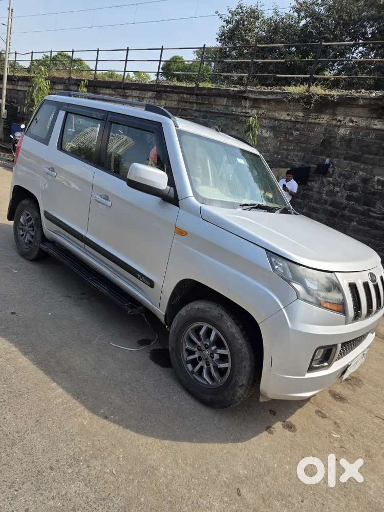 Mahindra Tuv300 T10 Amt 3rd Owner Recently Full Service Done