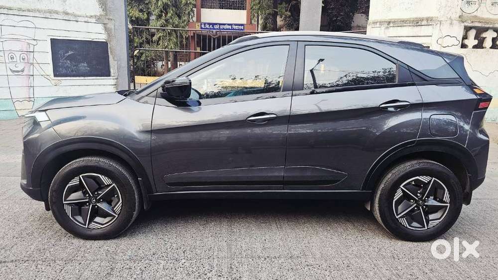 Tata Nexon Creative Plus 1.2 Petrol 6mt Dark Edition, 2024, Petrol