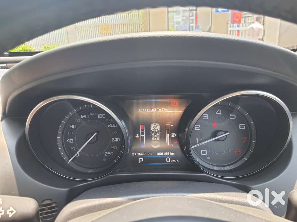 Jaguar Xe Portfolio, 2016, Petrol