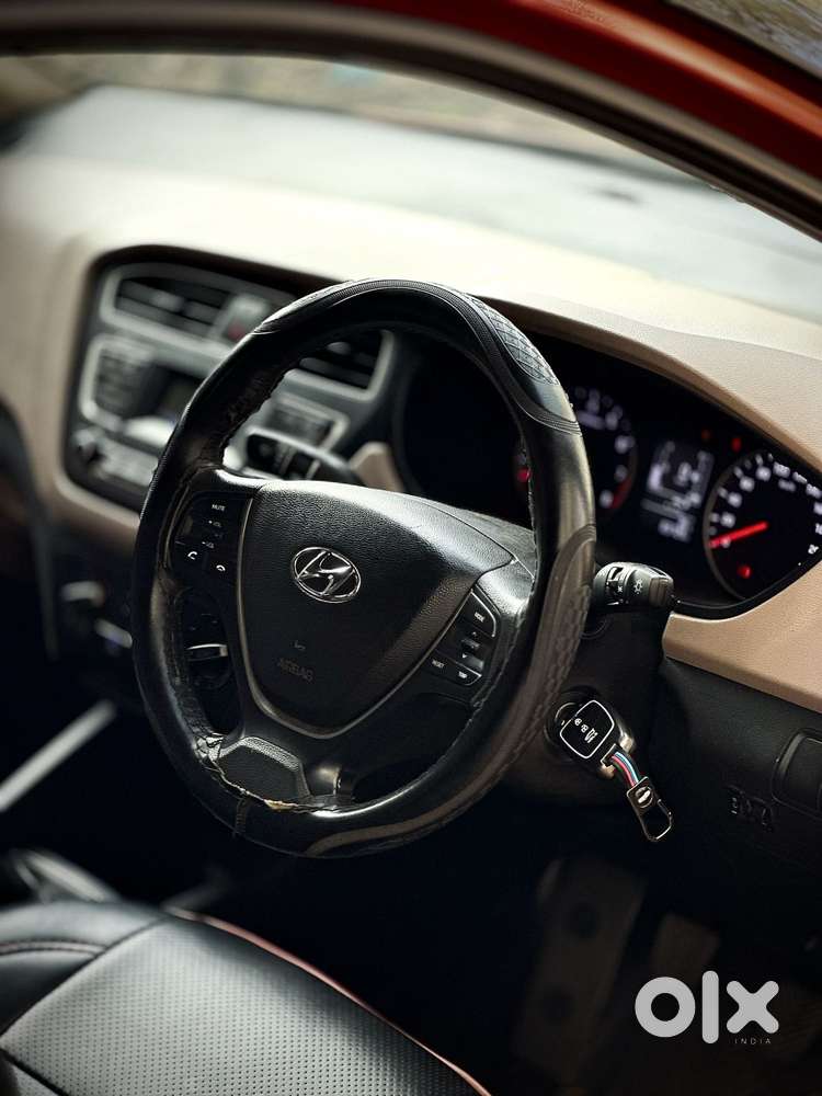 Hyundai I20 Sportz 1.2 Ivt Dual Tone, 2018, Petrol