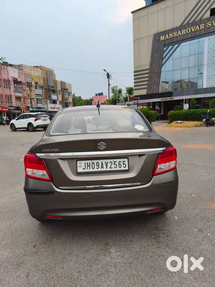 Maruti Suzuki Dzire 1.2 Vxi, 2021, Petrol