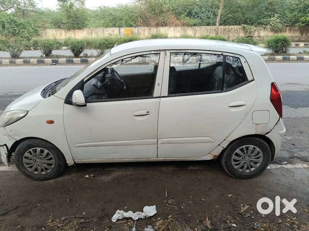 Hyundai I10 2013 Cng & Hybrids 137000 Km Driven