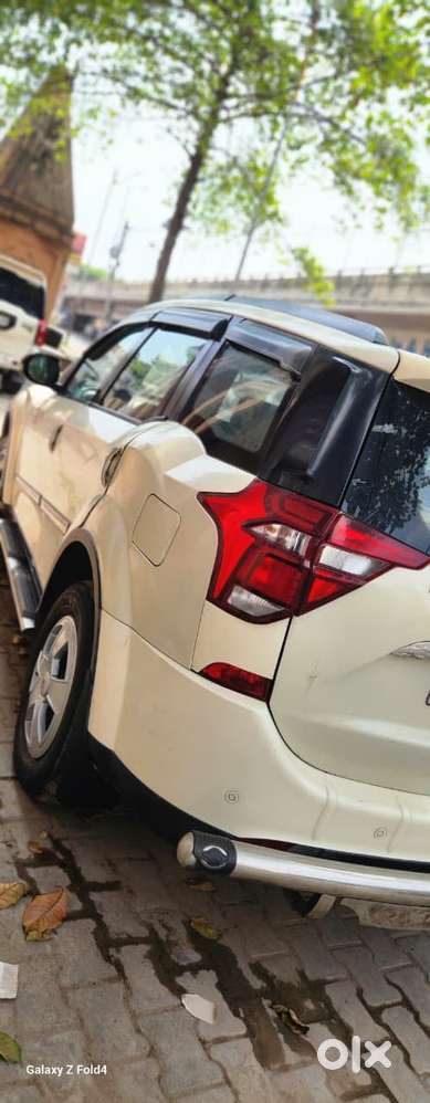 Mahindra Xuv500 At W6 2wd, 2015, Diesel