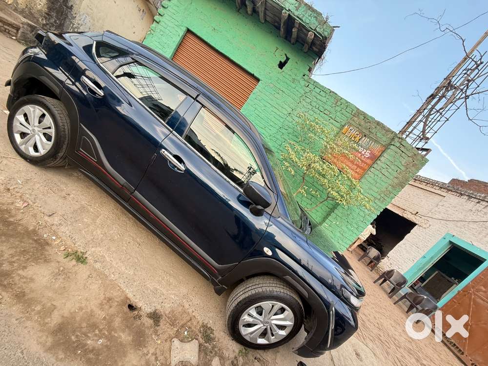 Maruti Suzuki Fronx 2023 Cng & Hybrids 650000 Km Driven