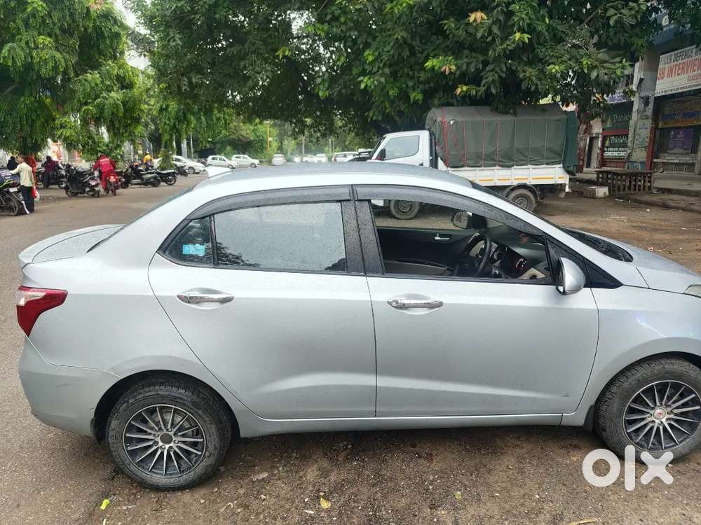 Hyundai Xcent 2019(december)  Petrol