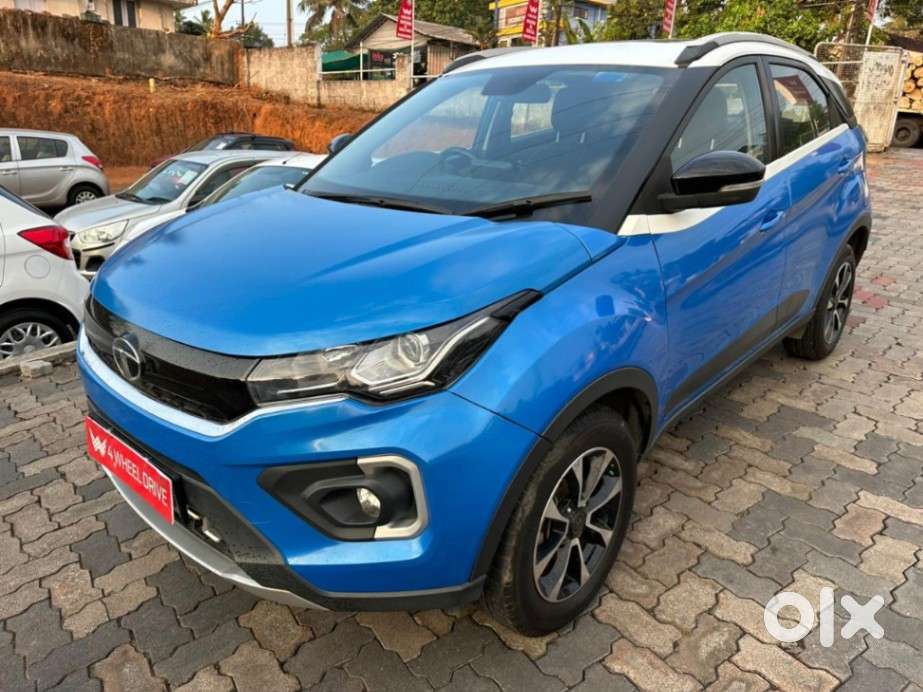 Tata Nexon 1.2 Revotron Xza Plus, 2020, Petrol