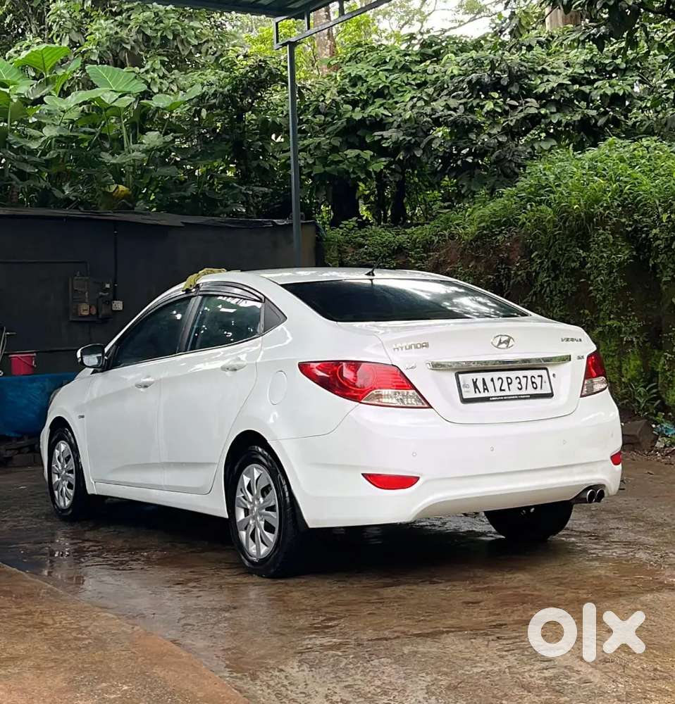 Hyundai Verna 2011 Diesel Manual