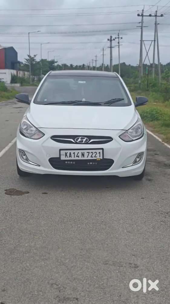 Hyundai Verna Crdi 2012