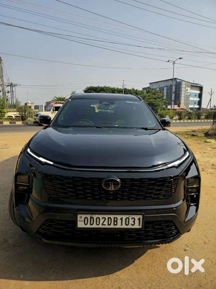 Tata Safari Plus 2025 Diesel Dark Edition