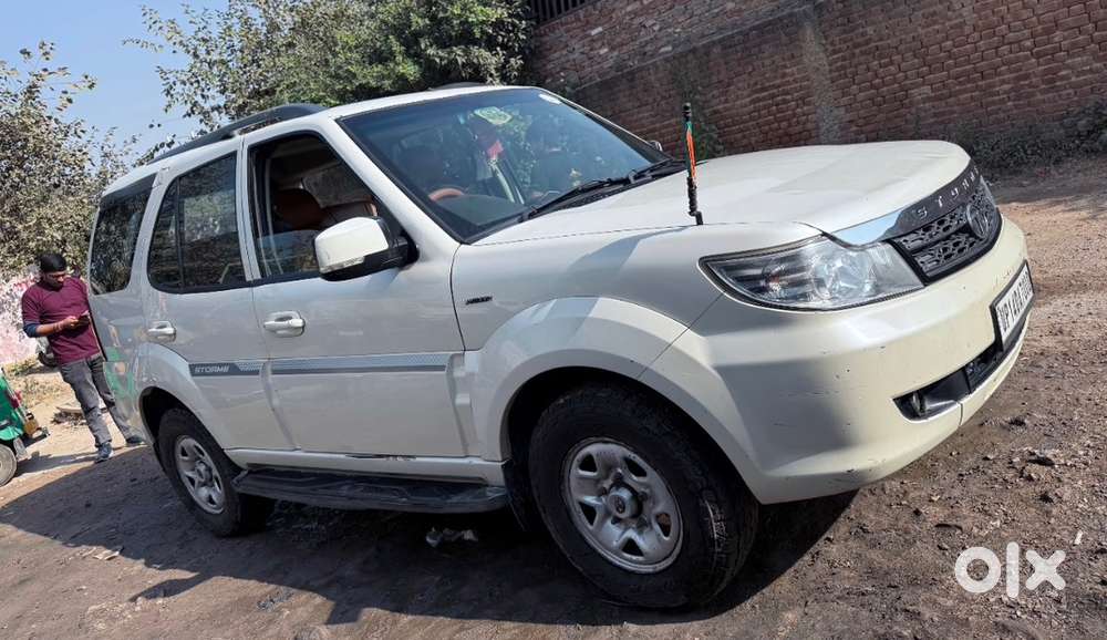 Tata Safari Storme 2016 Diesel Good Condition