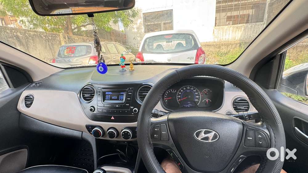 Hyundai Grand I10 Petrol 2015
