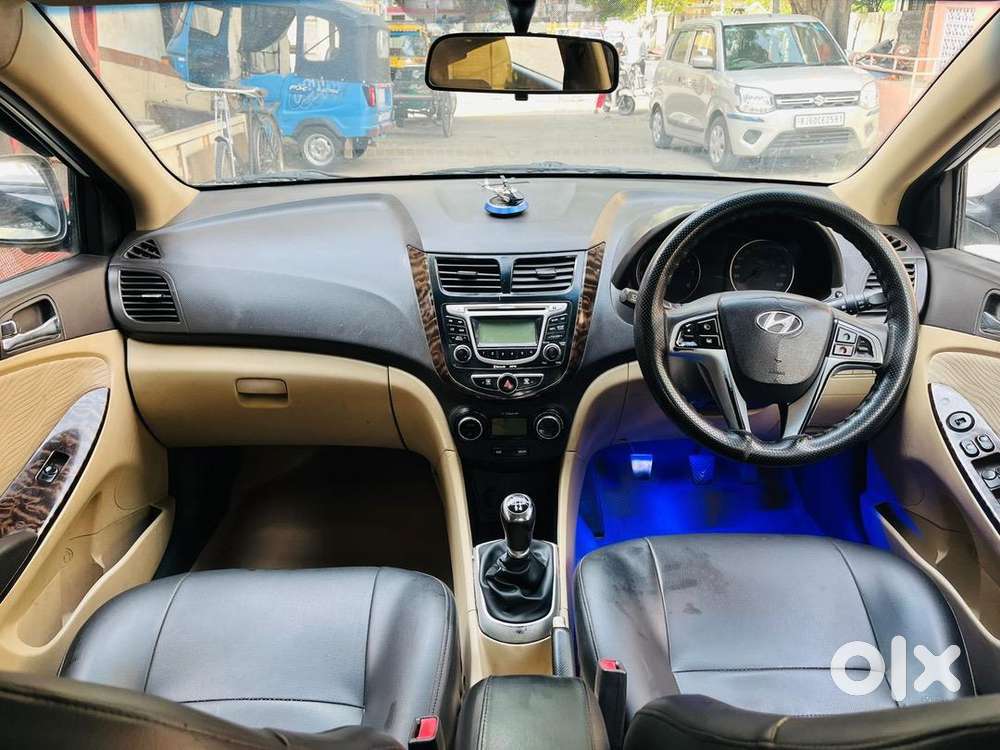 Hyundai Fluidic Verna Petrol+cng 2011