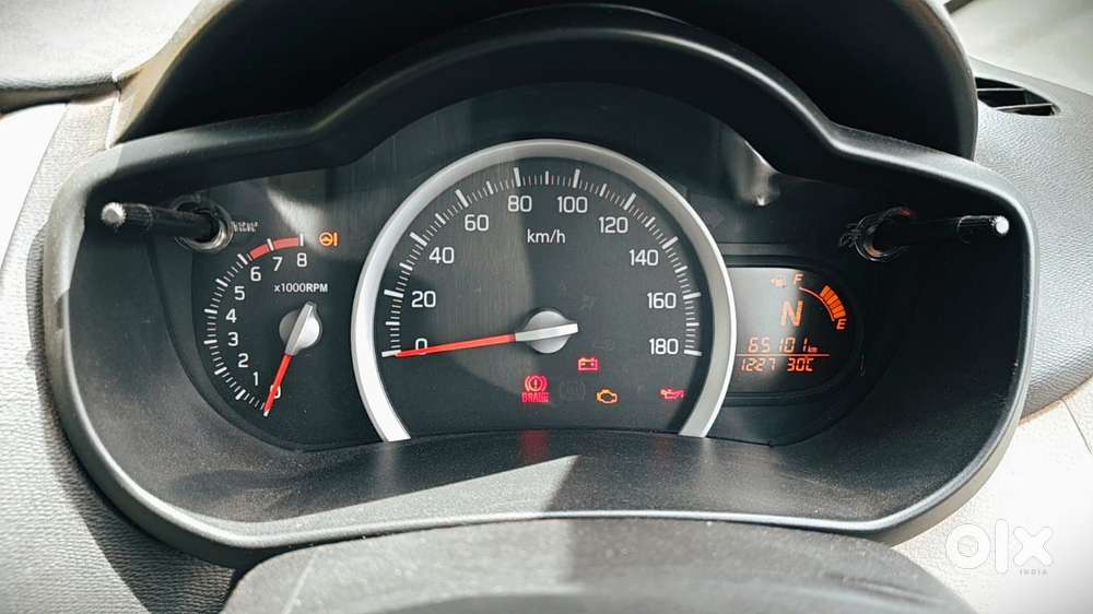 Tata Tiago 1.2 Revotron Xt, 2017, Petrol