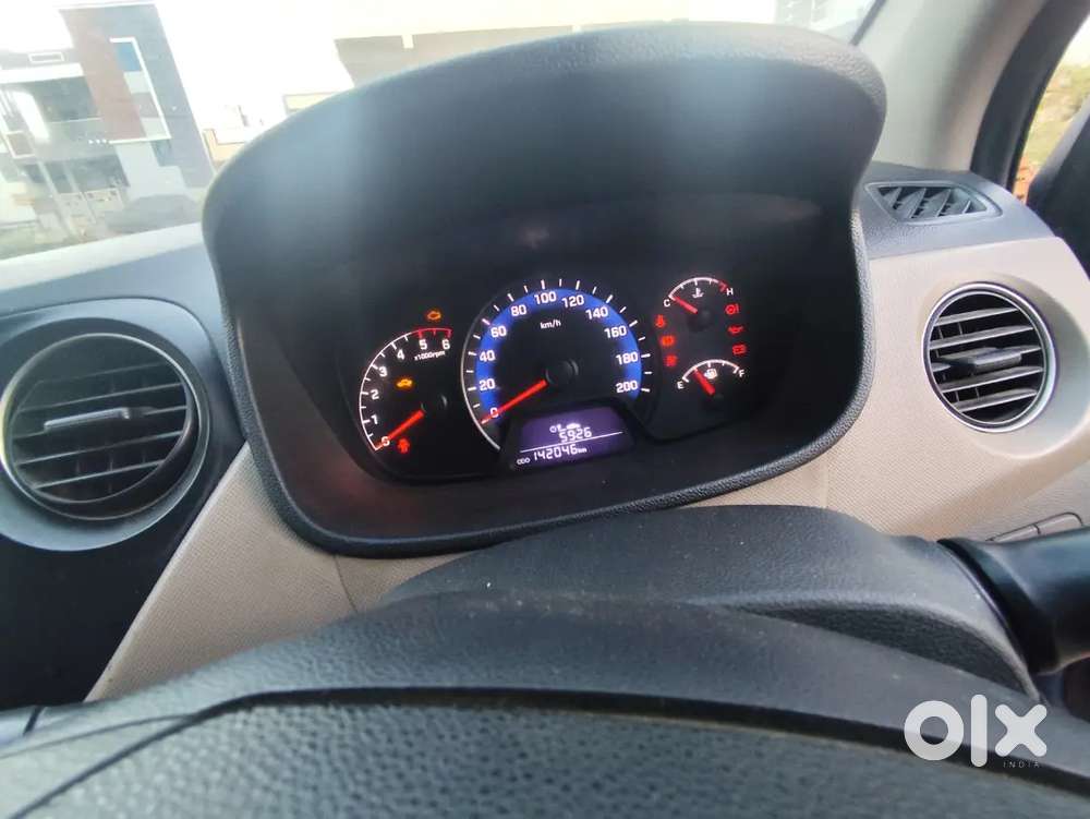 Hyundai Xcent 2016