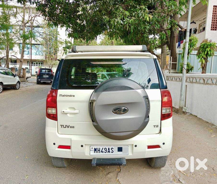 Mahindra Tuv 300 T10, 2018, Diesel