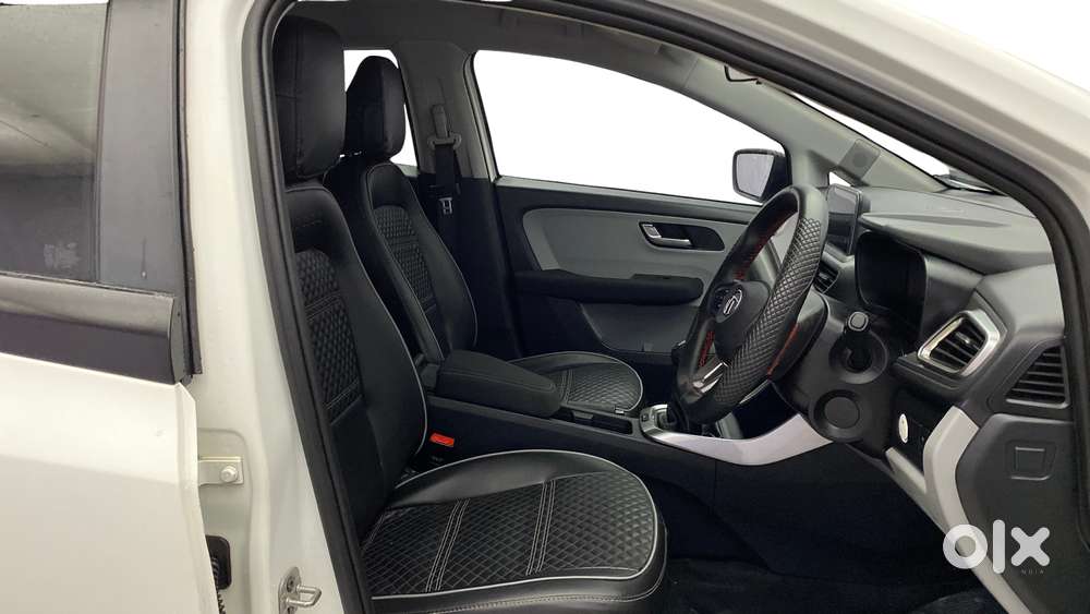 Tata Altroz 1.2 Xz (o), 2020, Petrol