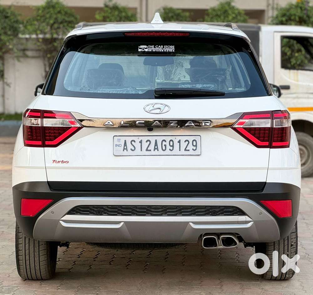Hyundai Alcazar Platinum 7 Str 1.5 Turbo Petrol Adventure, 2023, Pet..
