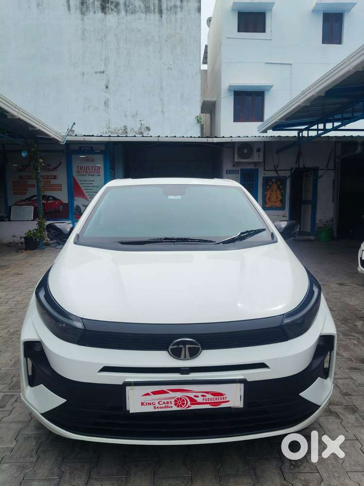 Tata Altroz Creative S, 2025, Petrol