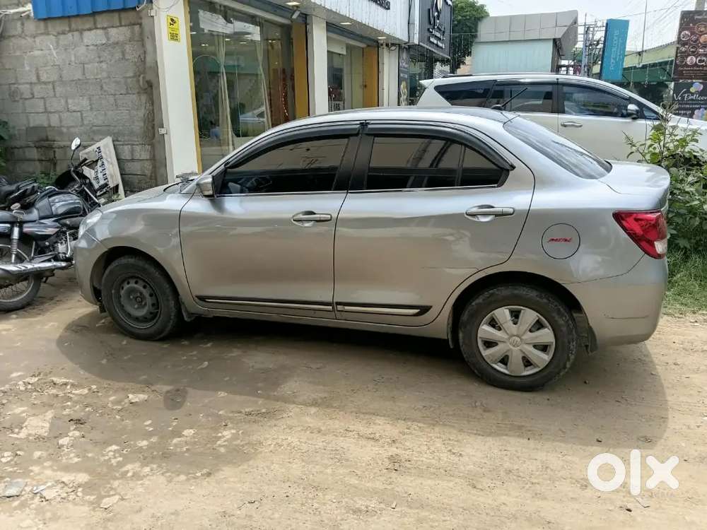 Maruti Suzuki Dzire 2022 Petrol Well Maintained