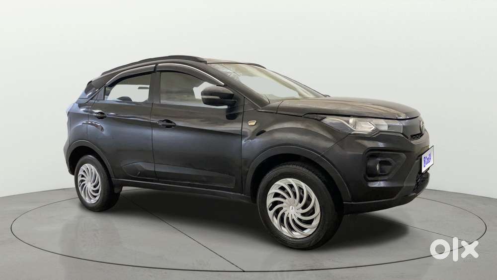 Tata Nexon 1.2 Revotron Xz, 2023, Petrol