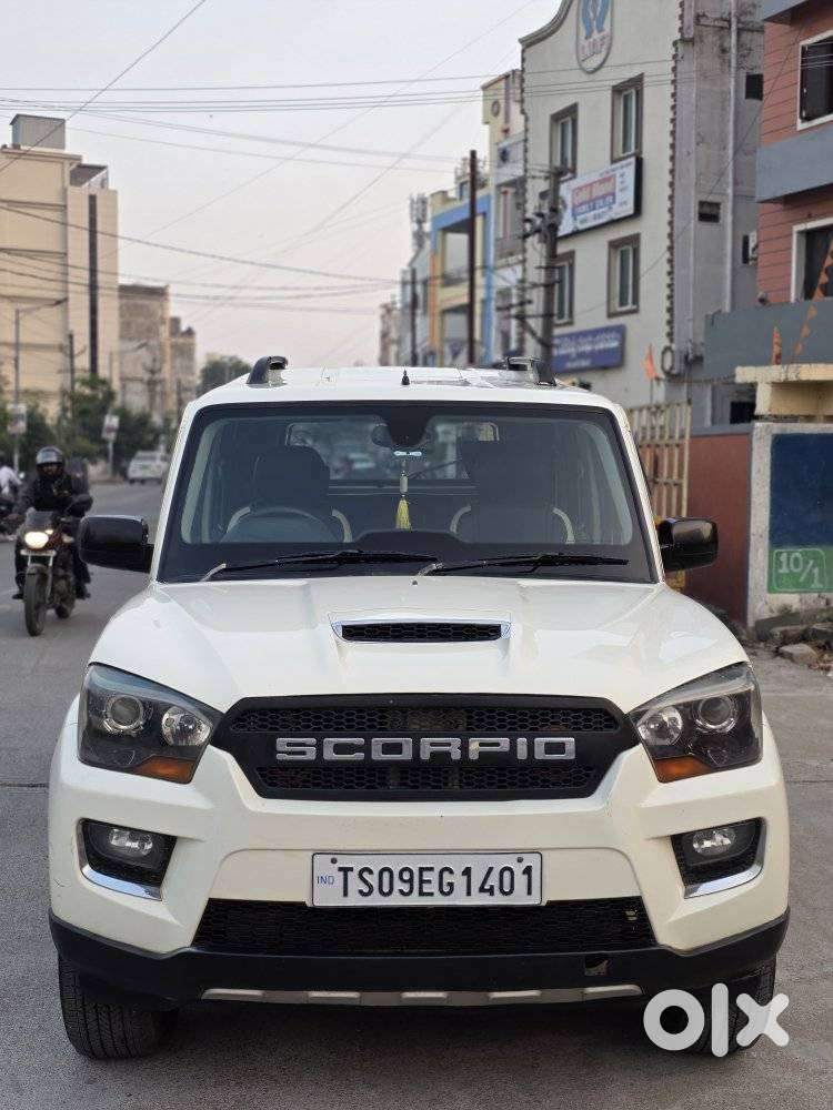 Mahindra Scorpio S10, 2015, Diesel