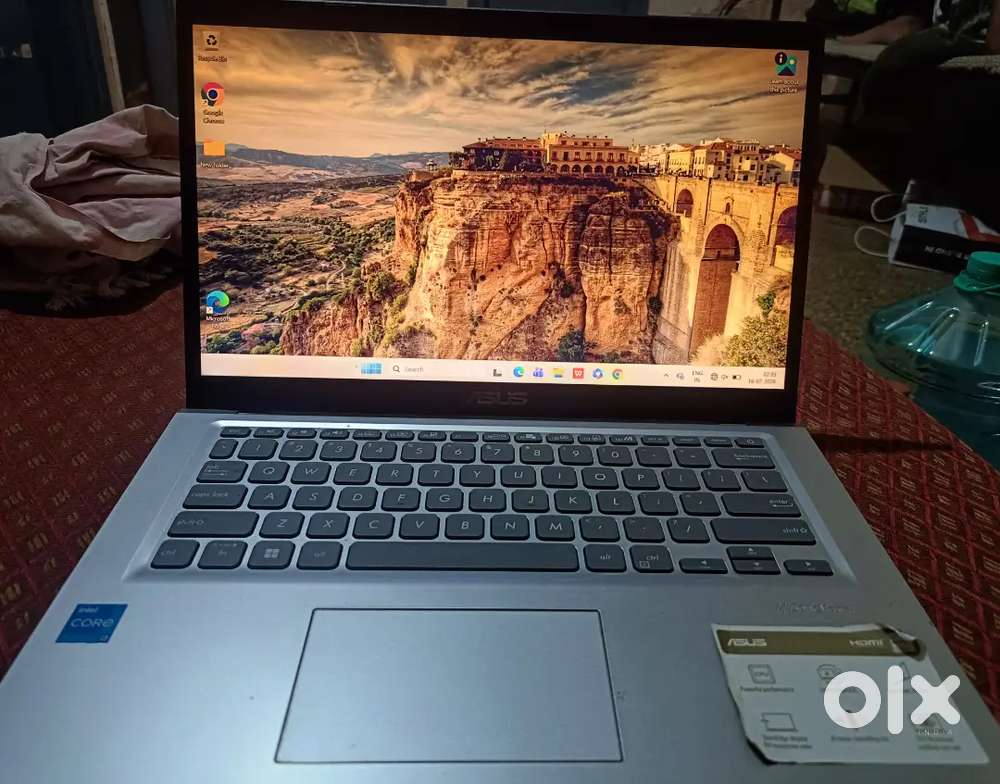 Selling my ASUS VivoBook 14 in excellent condition.