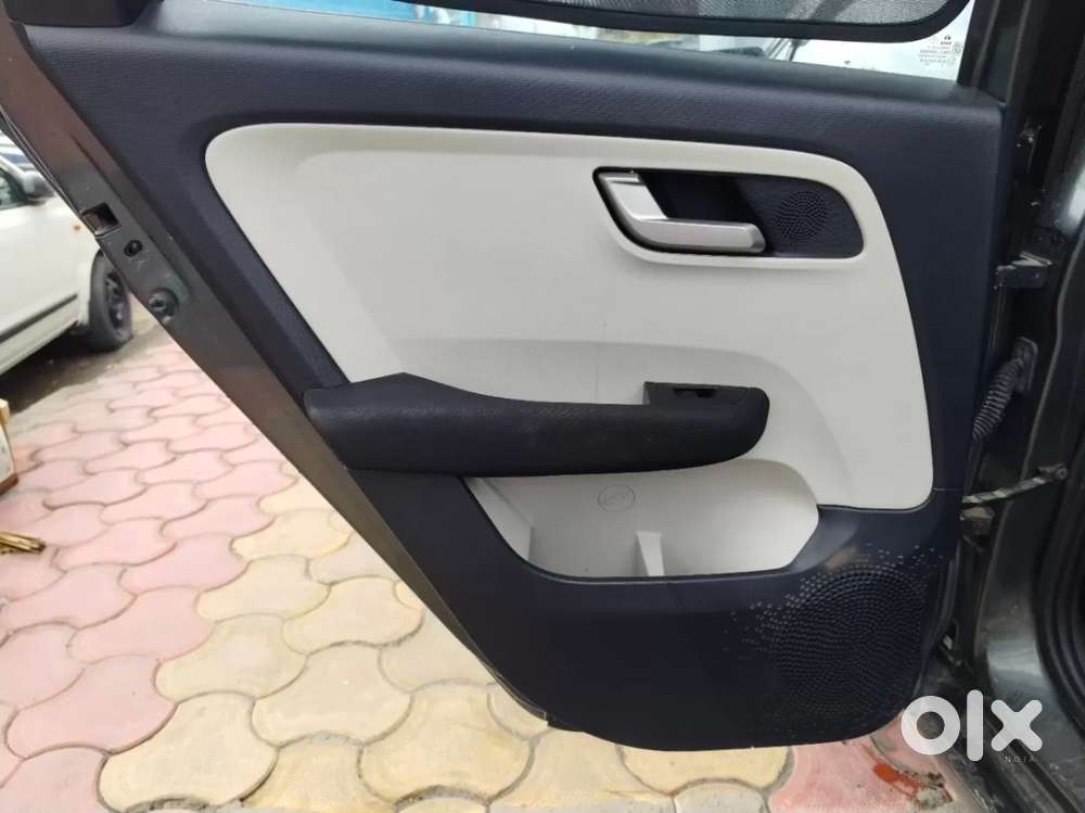 Tata Altroz Xz, 2023, Petrol