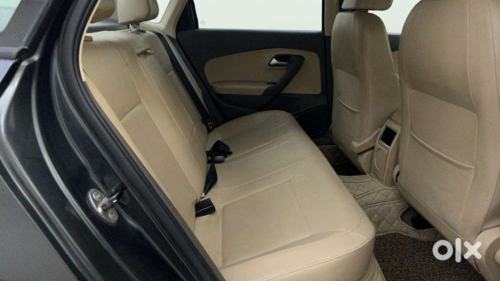 Volkswagen Vento Petrol Highline, 2015, Petrol