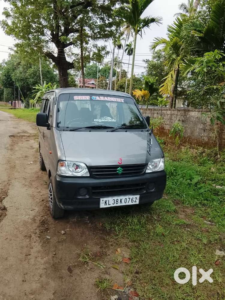 Good Condition Vehicle Model 2022 5 Ceat Ac Cng