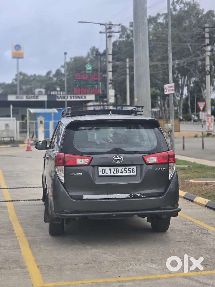 Toyota Innova Crysta 2.4 G 2017
