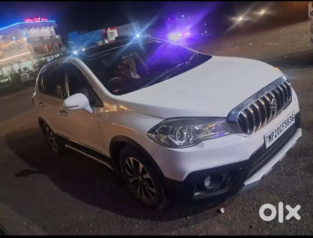 Maruti Suzuki S-cross 2016 Diesel Car Top Model