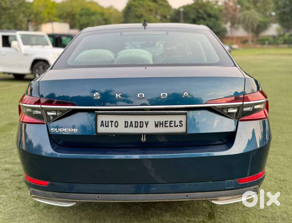 Skoda Superb Laurin And Klement 1.8, 2022, Petrol