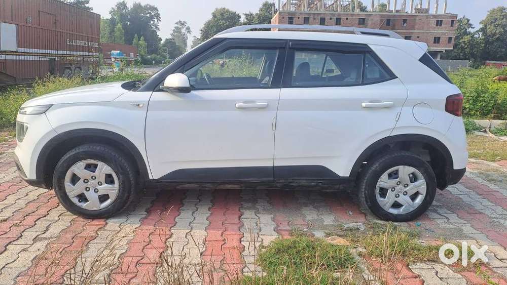 Hyundai Venue S, 2019, Petrol