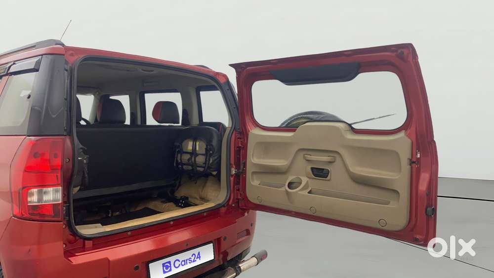 Mahindra Tuv 300 T8 Amt, 2017, Diesel