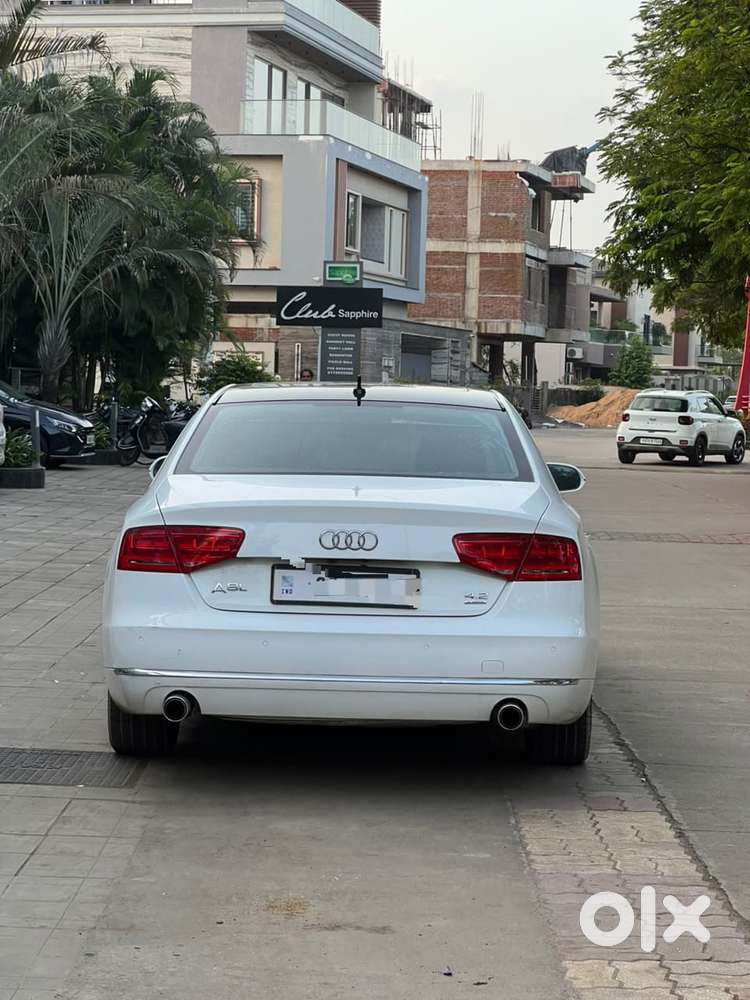 Audi A8, 2011, Petrol
