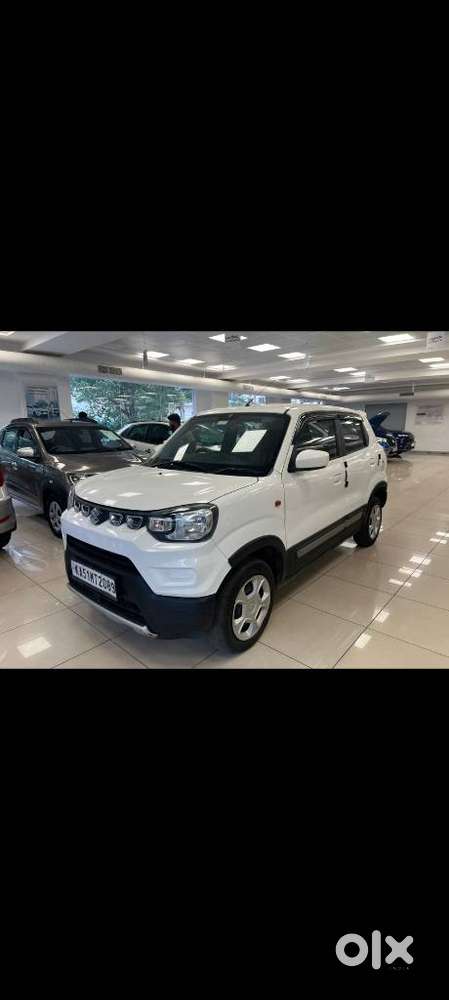 Maruti Suzuki S-presso Vxi Plus, 2022, Petrol