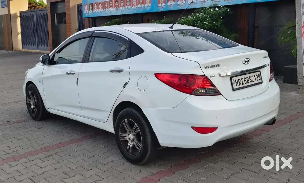 Hyundai Verna 1.6 E 2012