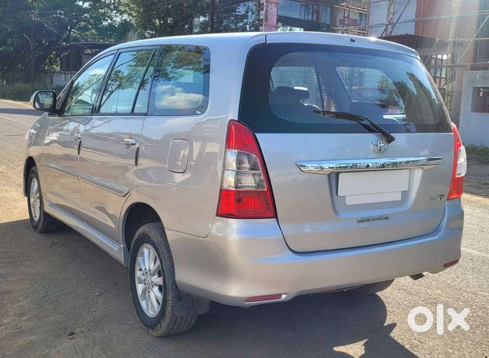 Toyota Innova 2004-2011 2.5 V Diesel 7-seater, 2012, Diesel