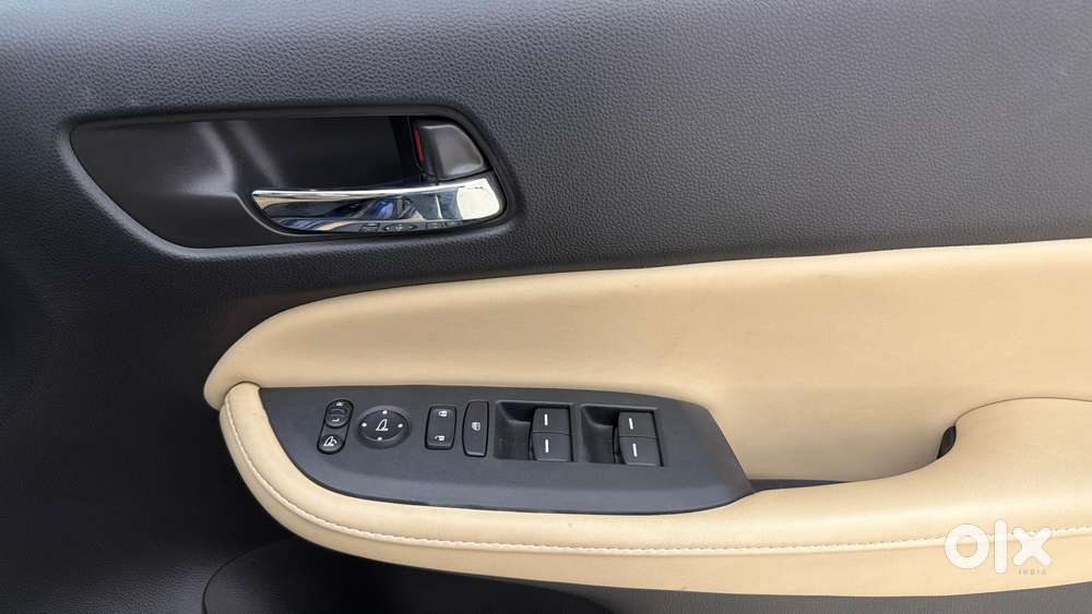 Honda City I-vtec Cvt Zx, 2023, Petrol