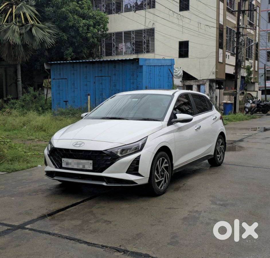 Hyundai New I20 1.2 Asta (o) Ivt, 2025, Petrol
